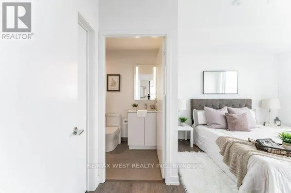 1207 - 270 DUFFERIN STREET W