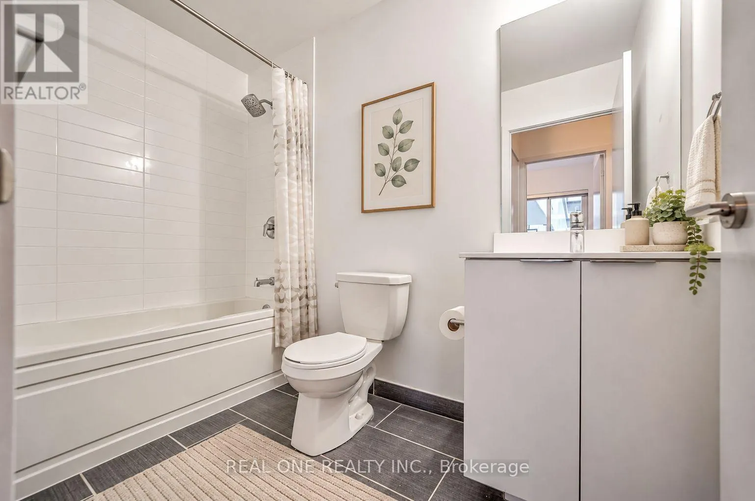 231 - 30 SHORE BREEZE DRIVE