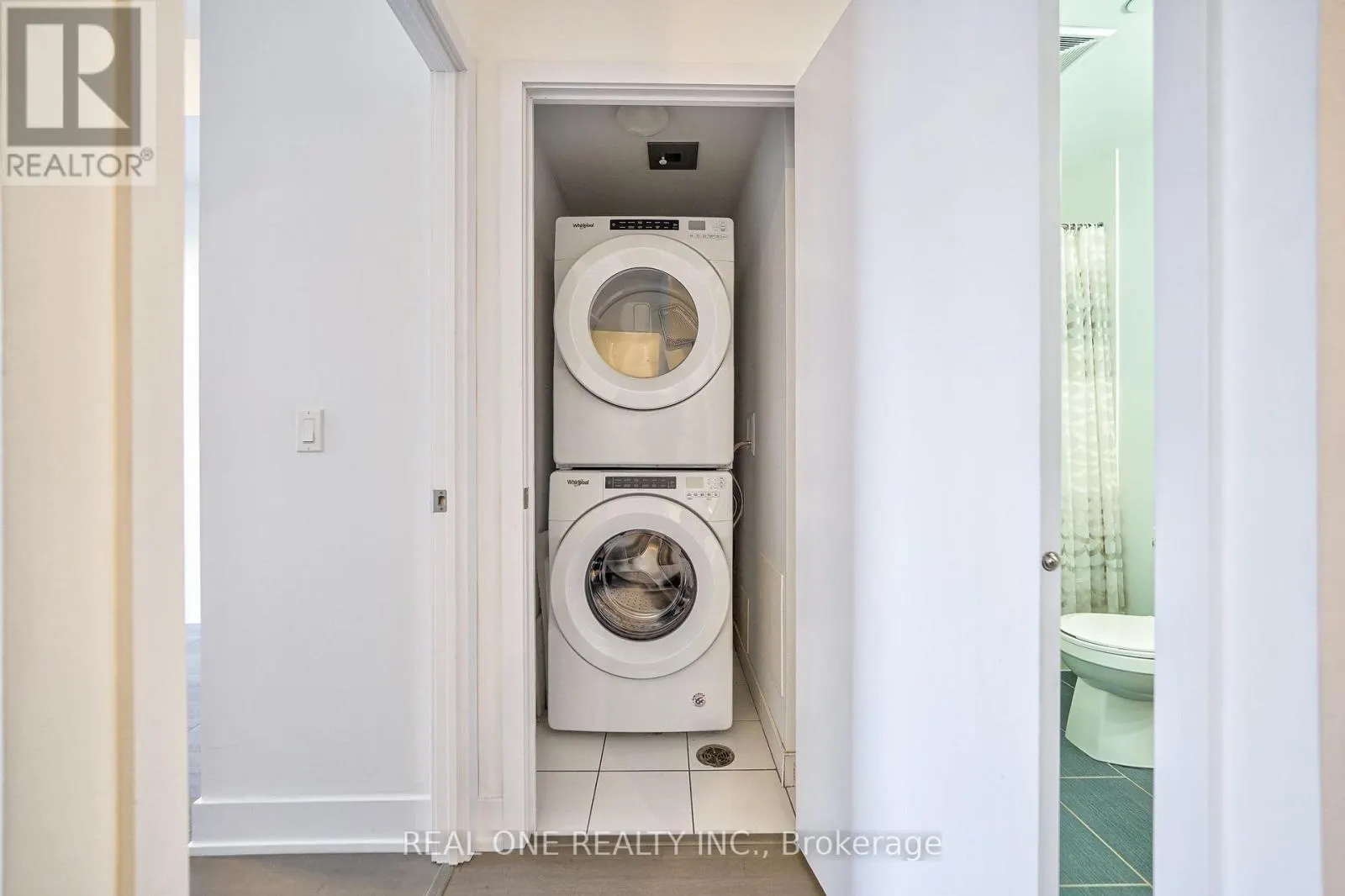 231 - 30 SHORE BREEZE DRIVE