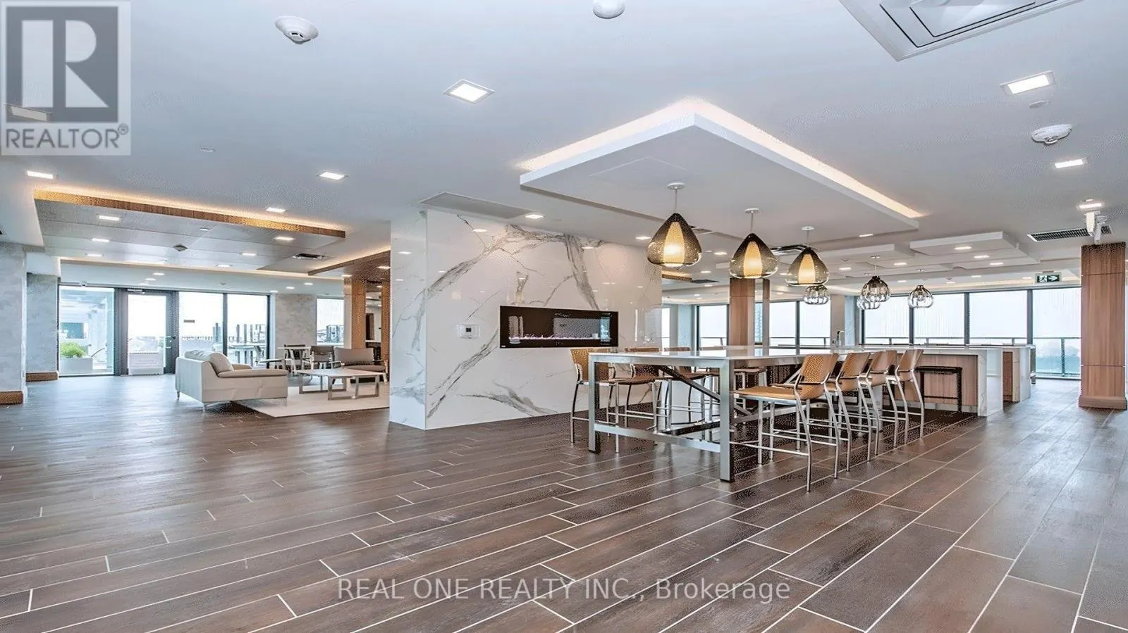 231 - 30 SHORE BREEZE DRIVE