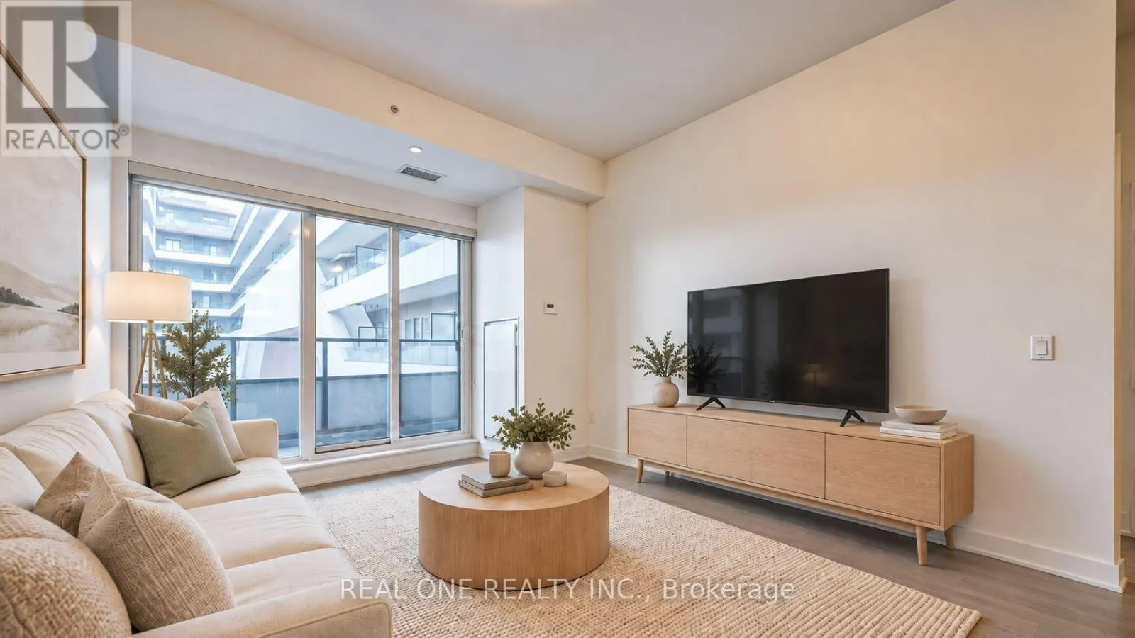231 - 30 SHORE BREEZE DRIVE