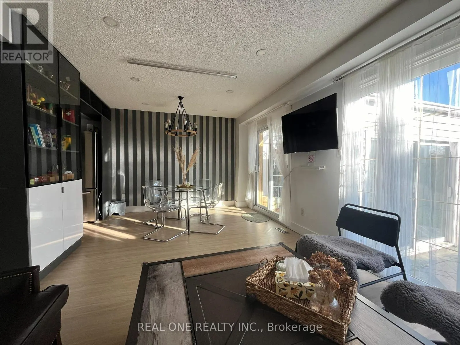 3245 CAMBOURNE CRESCENT