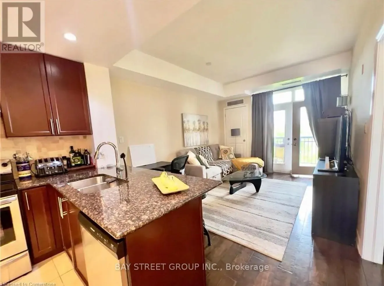 210 - 5327 UPPER MIDDLE ROAD