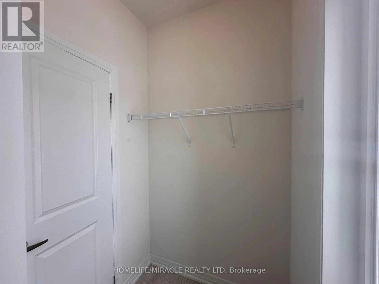 2 - 30 SKYRIDGE DRIVE