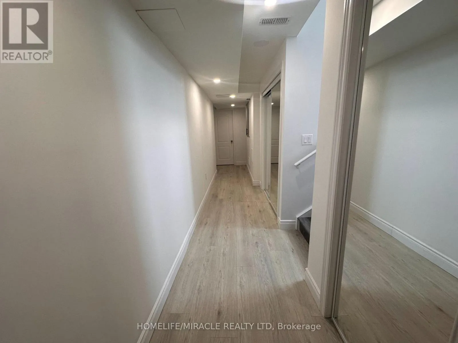 2 - 30 SKYRIDGE DRIVE