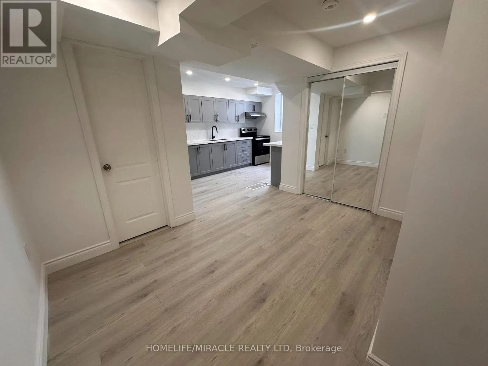 2 - 30 SKYRIDGE DRIVE