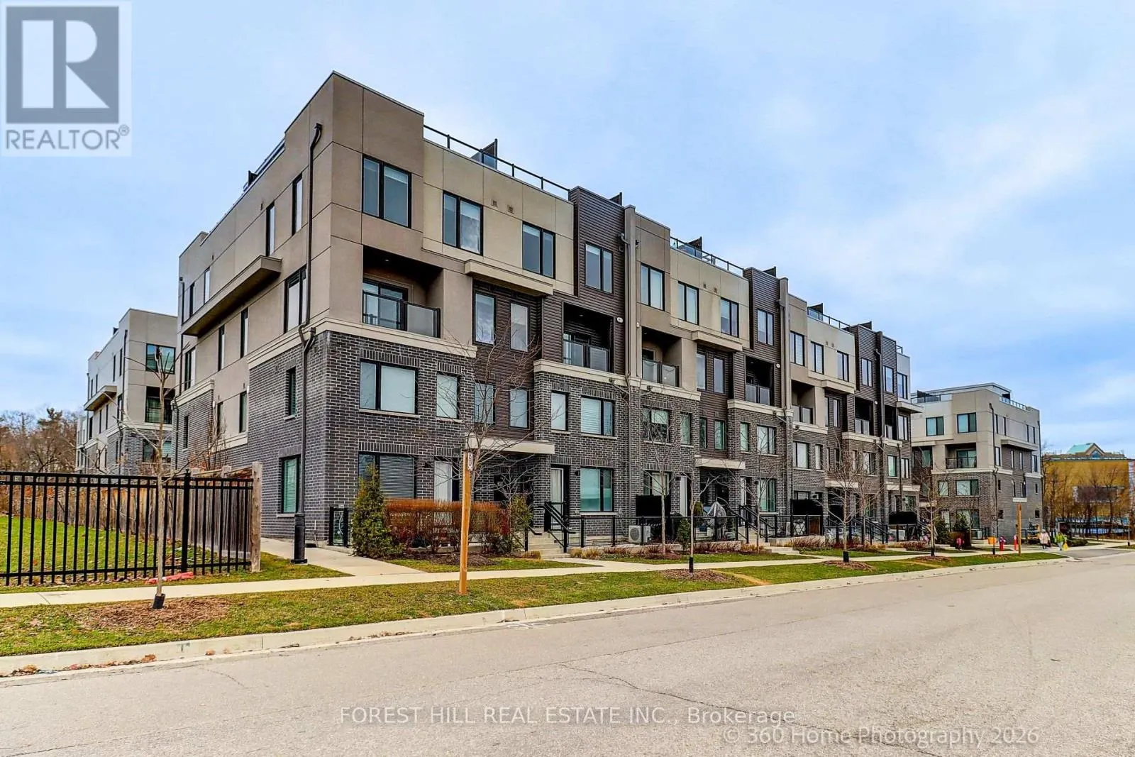 12 - 3472 WIDDICOMBE WAY