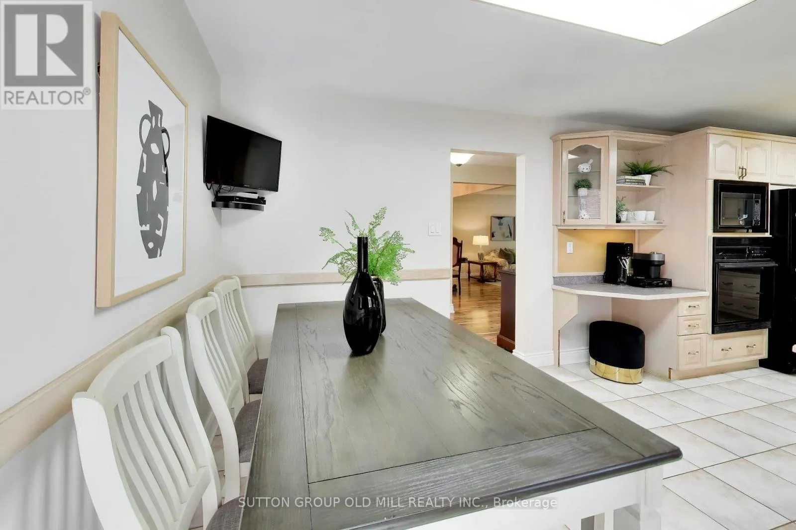 251 CHALFIELD LANE