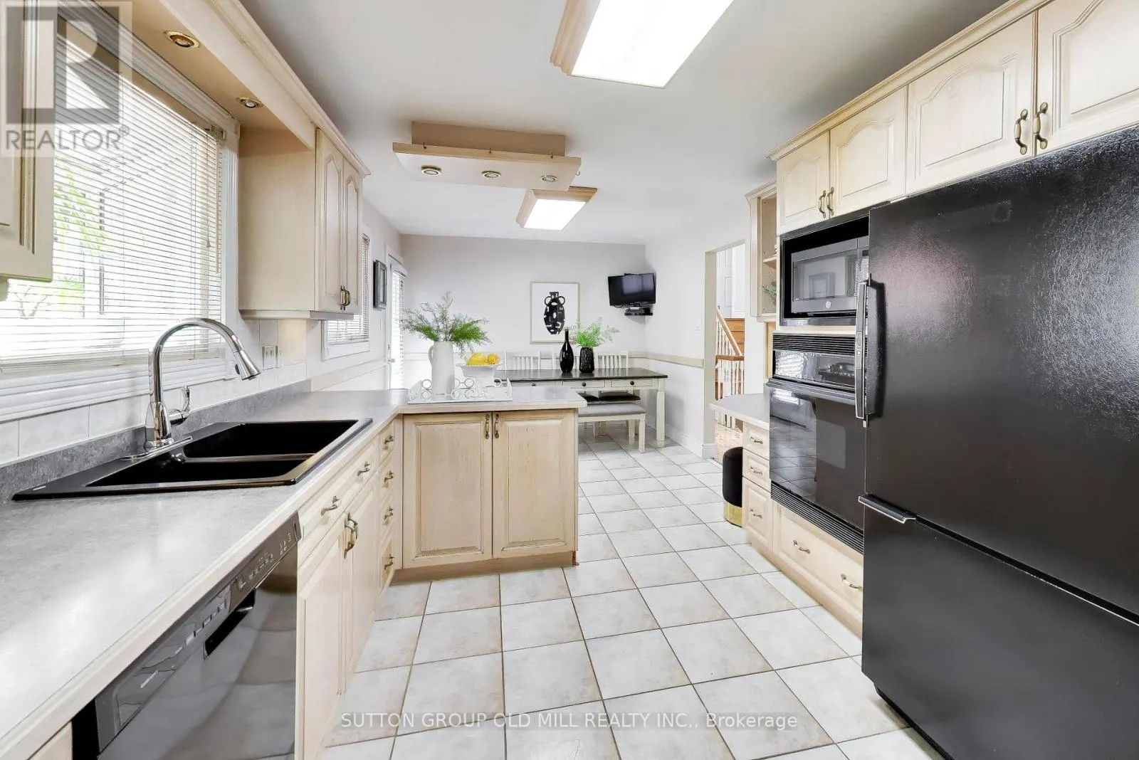 251 CHALFIELD LANE