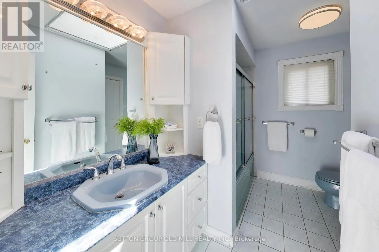 251 CHALFIELD LANE