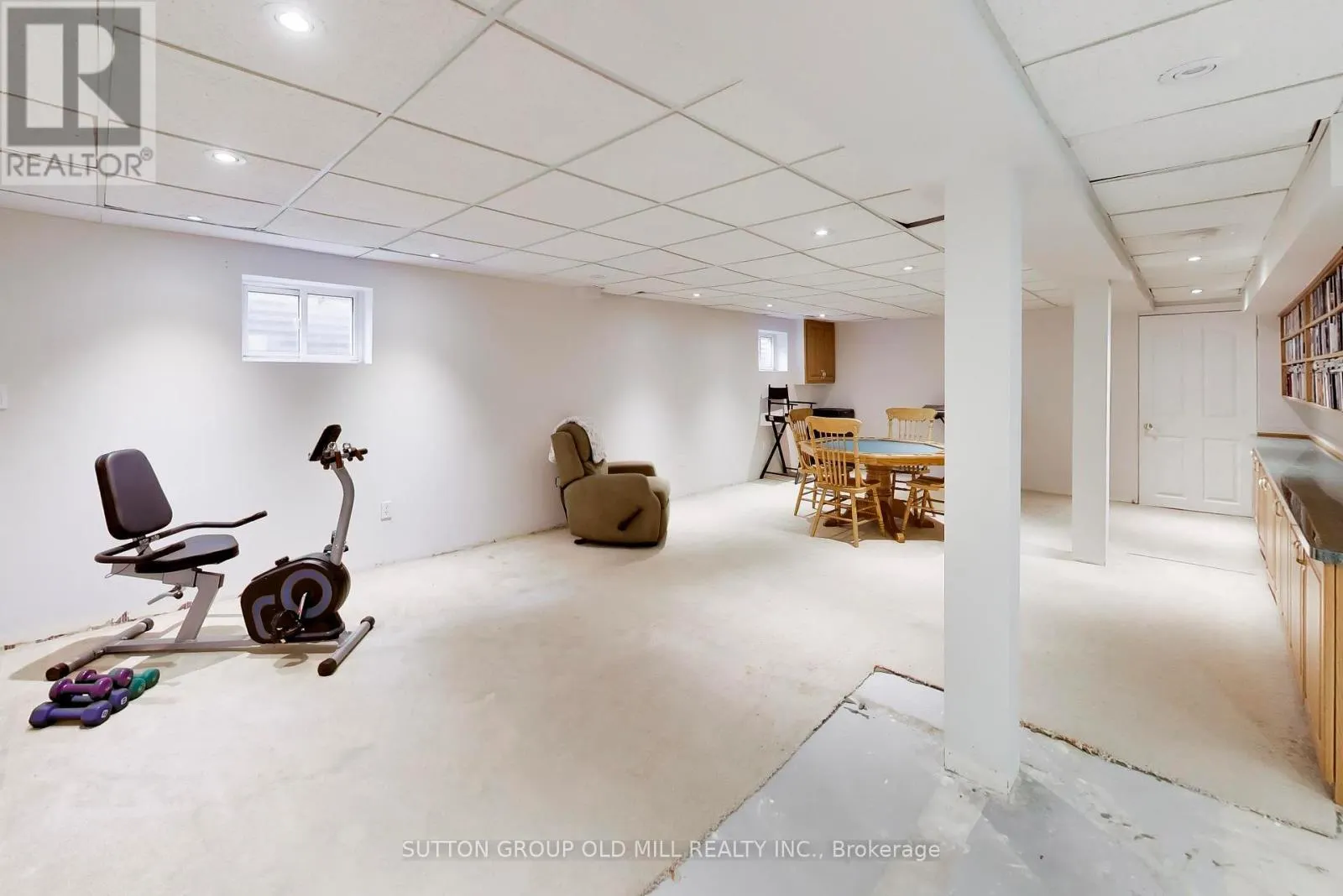 251 CHALFIELD LANE