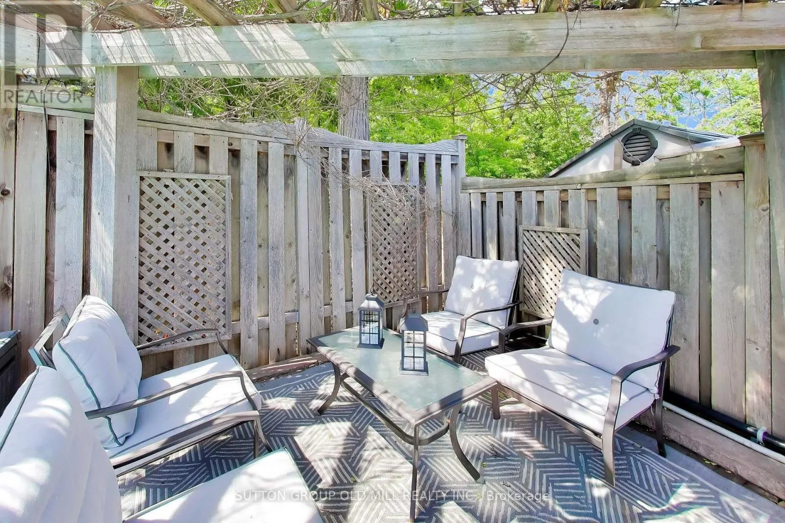 251 CHALFIELD LANE