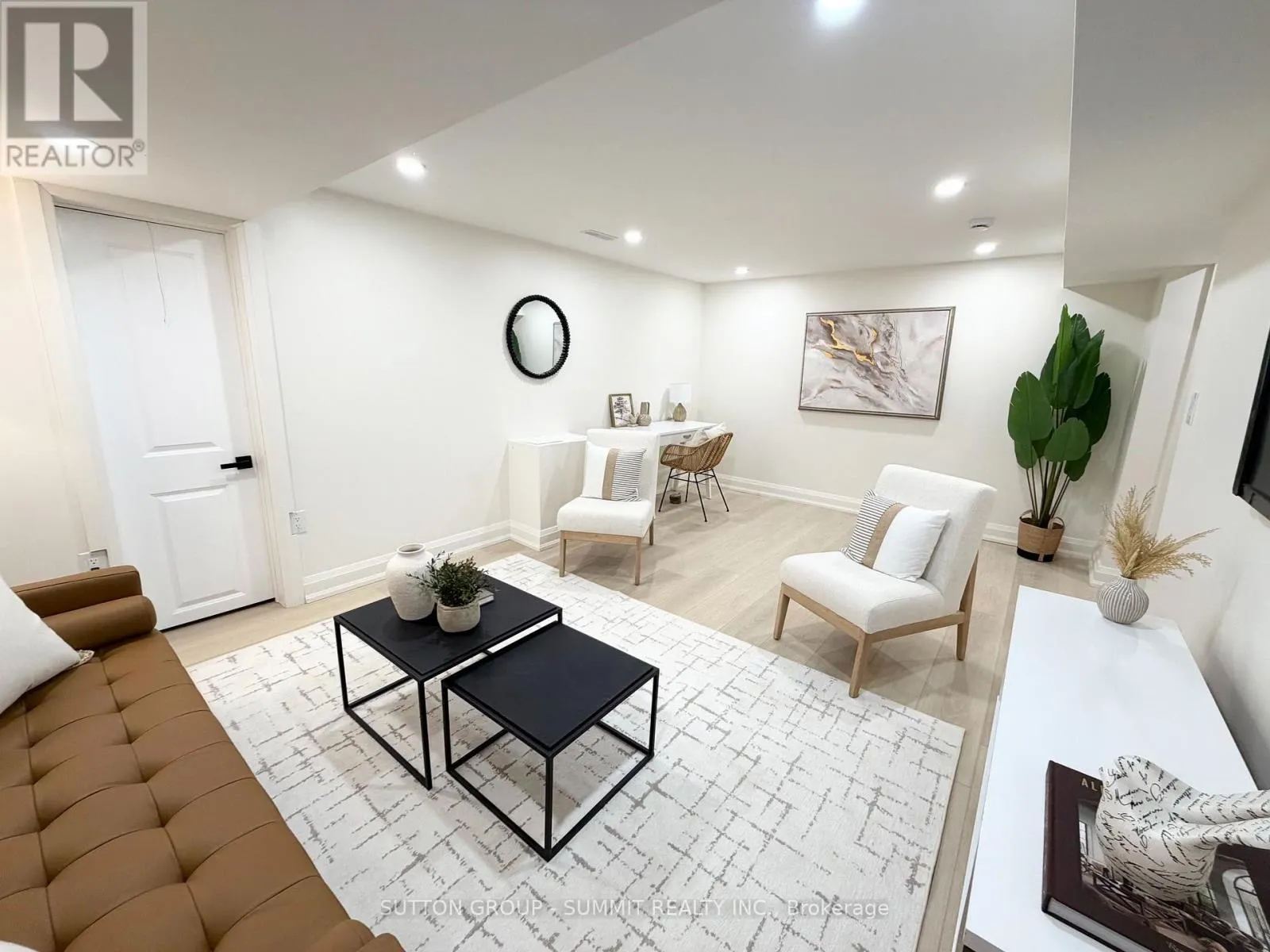 2379 MARYVALE COURT