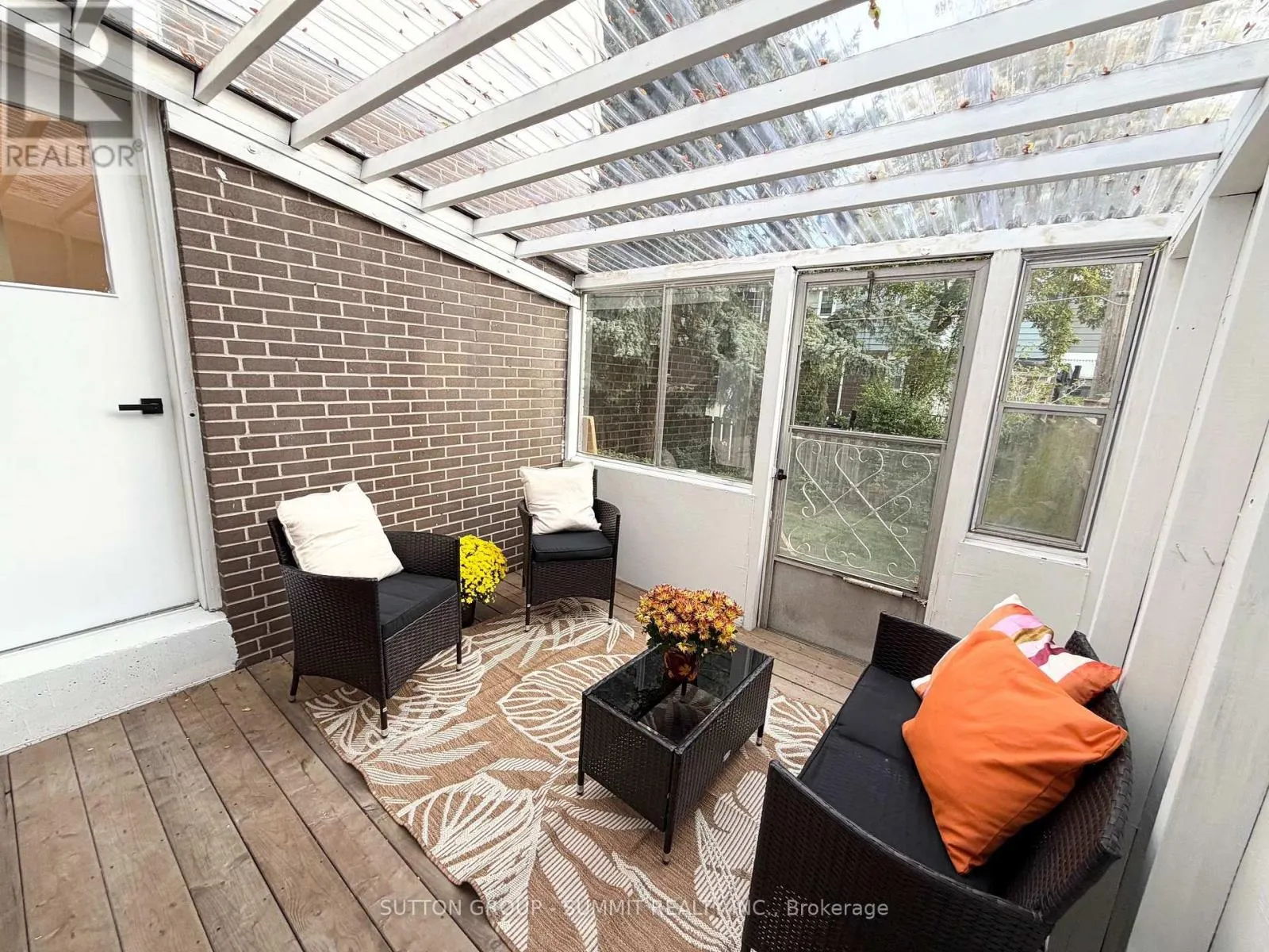 2379 MARYVALE COURT