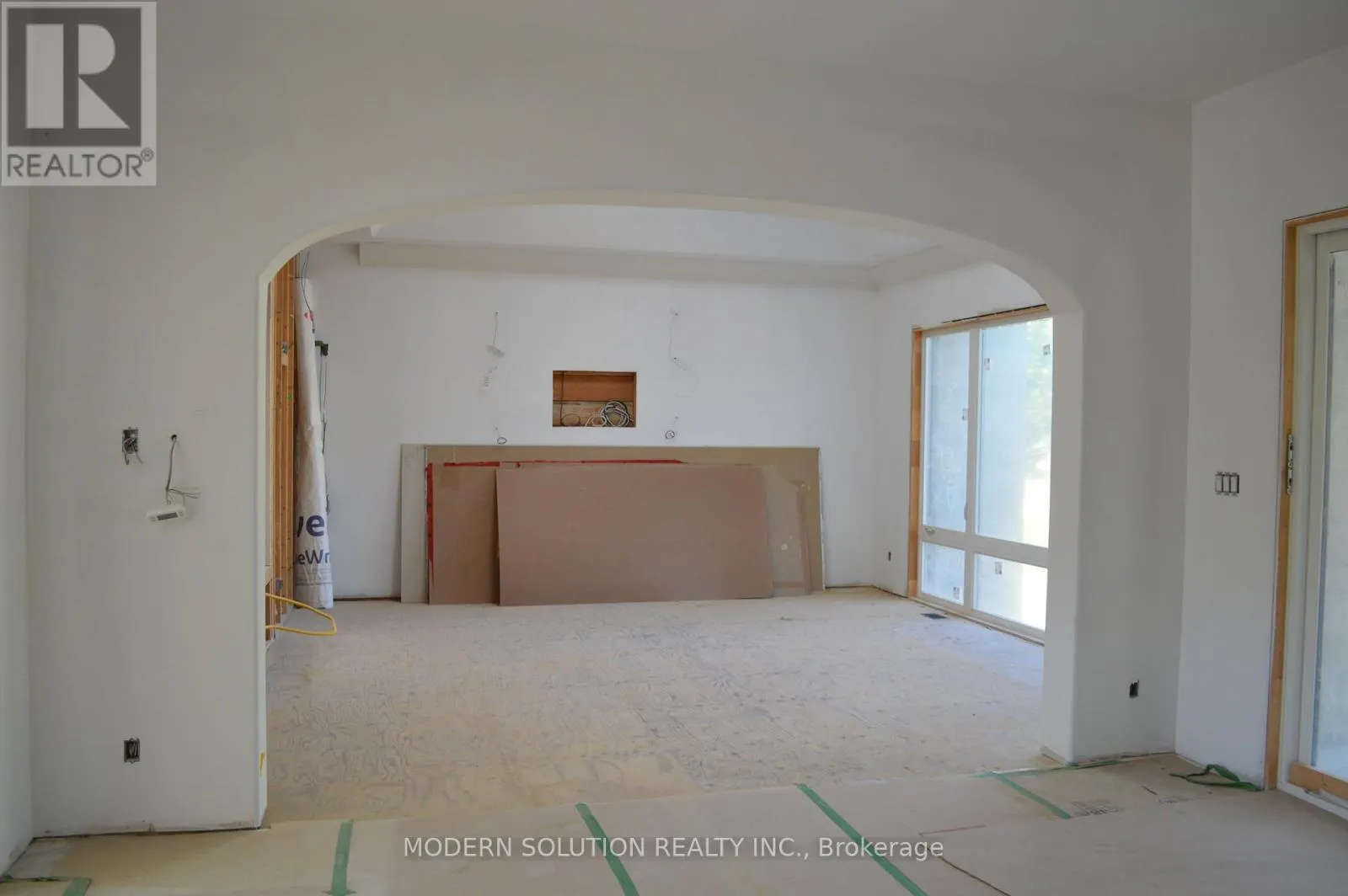 1623 MAGENTA COURT