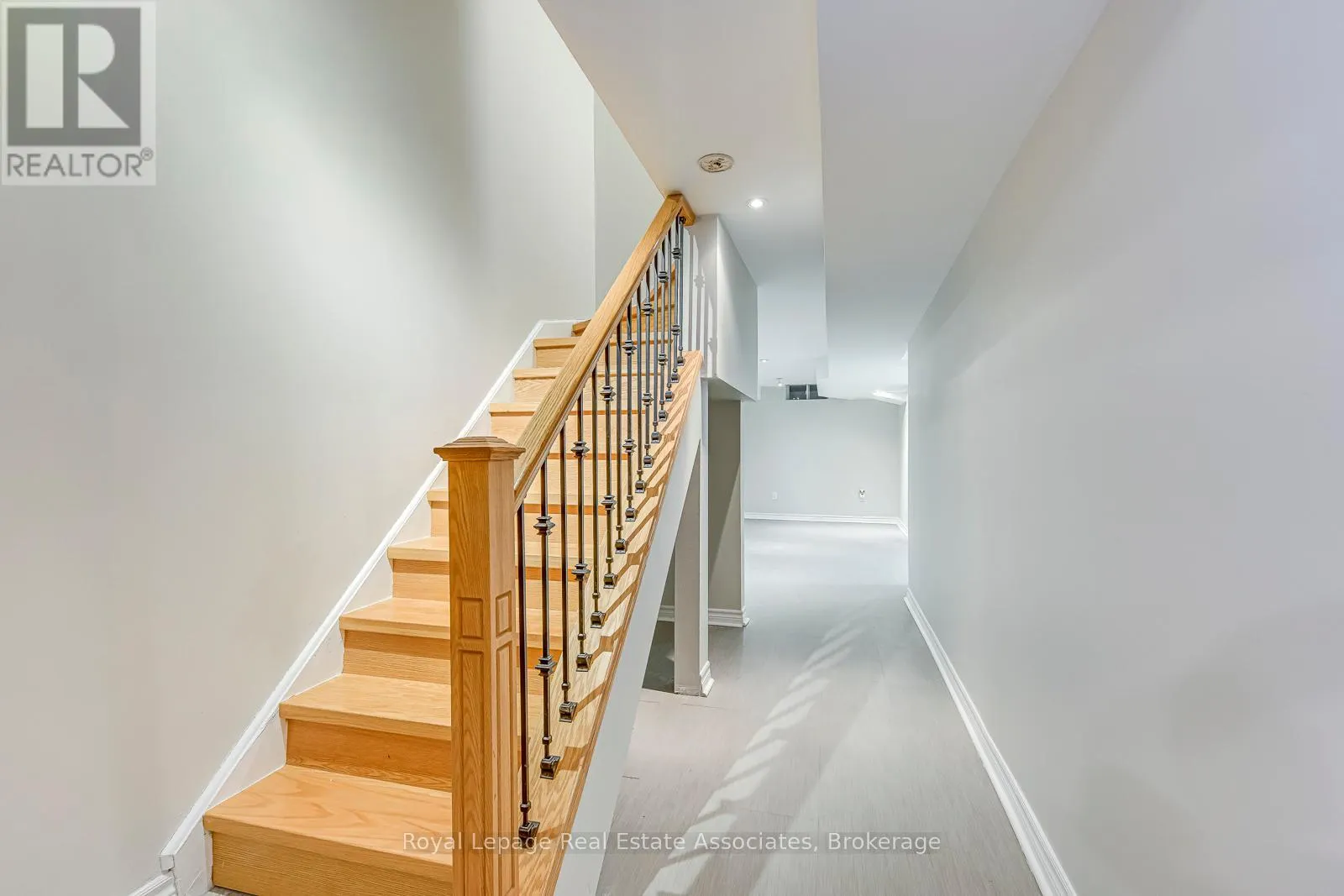 6978 LISANNE COURT