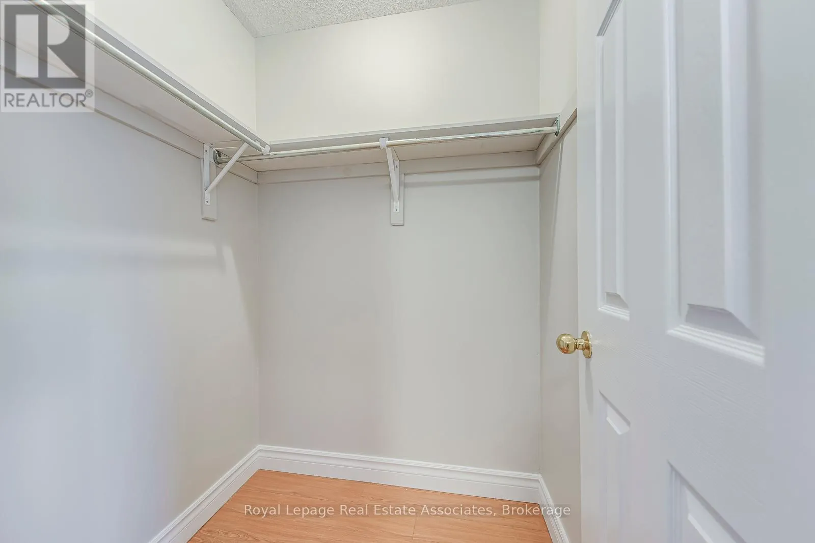 6978 LISANNE COURT