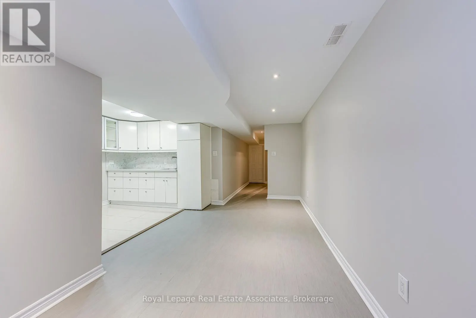 6978 LISANNE COURT