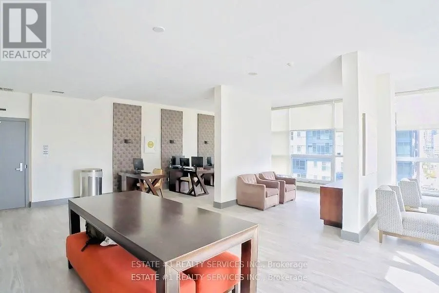 LPH2 - 4065 BRICKSTONE MEWS