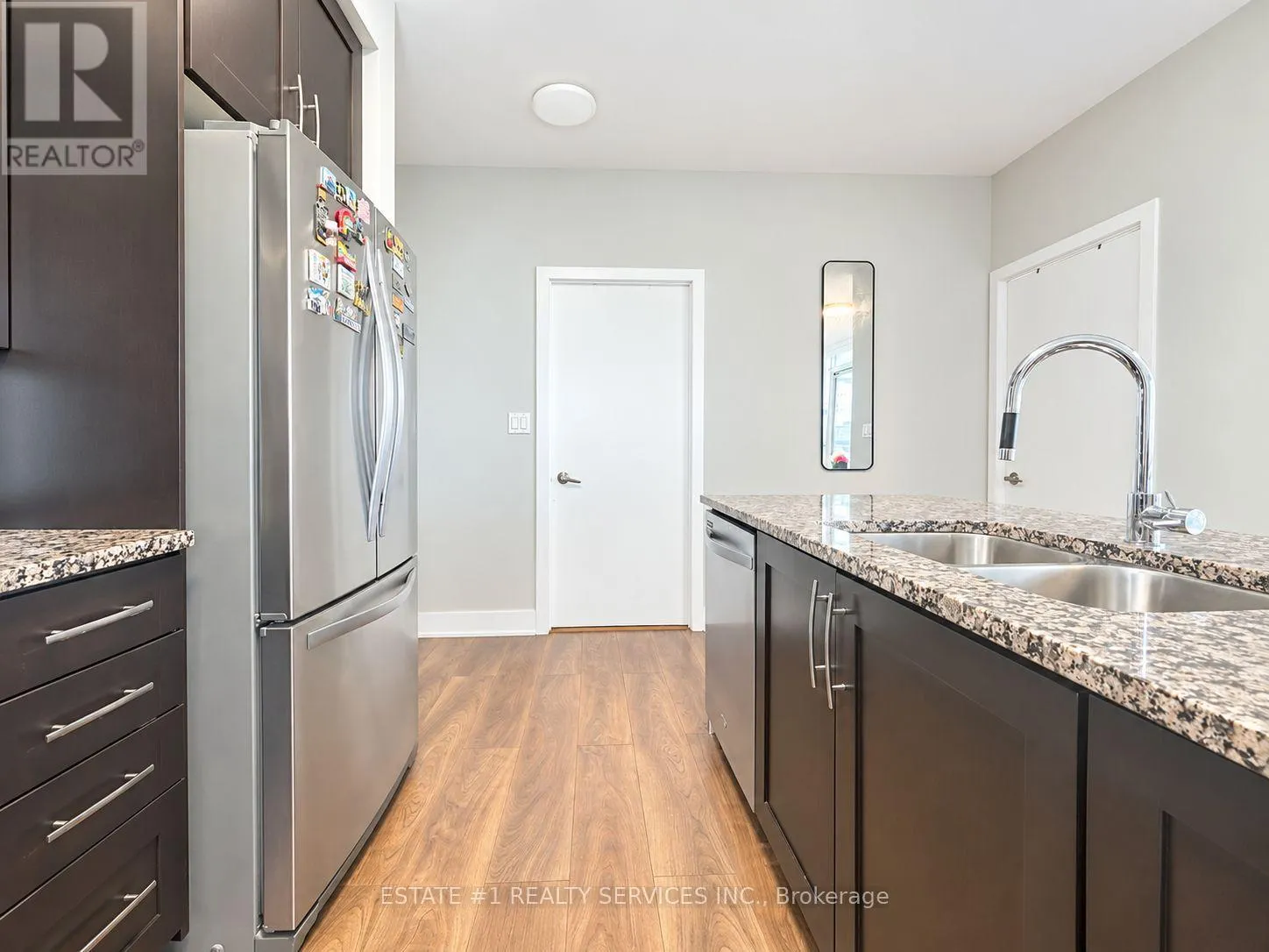 LPH2 - 4065 BRICKSTONE MEWS