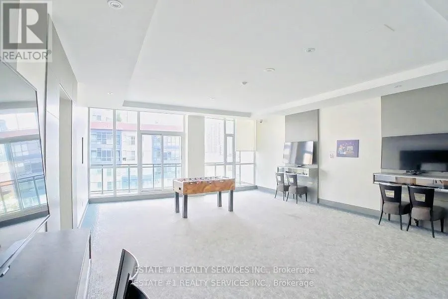 LPH2 - 4065 BRICKSTONE MEWS