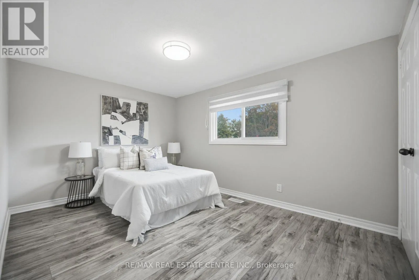 2134 MEADOWBROOK ROAD