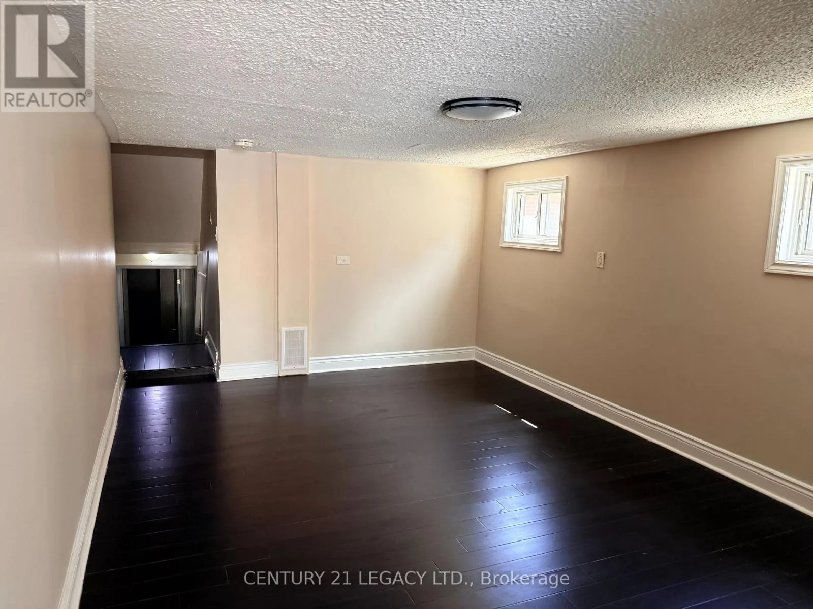11 TOLTON DRIVE