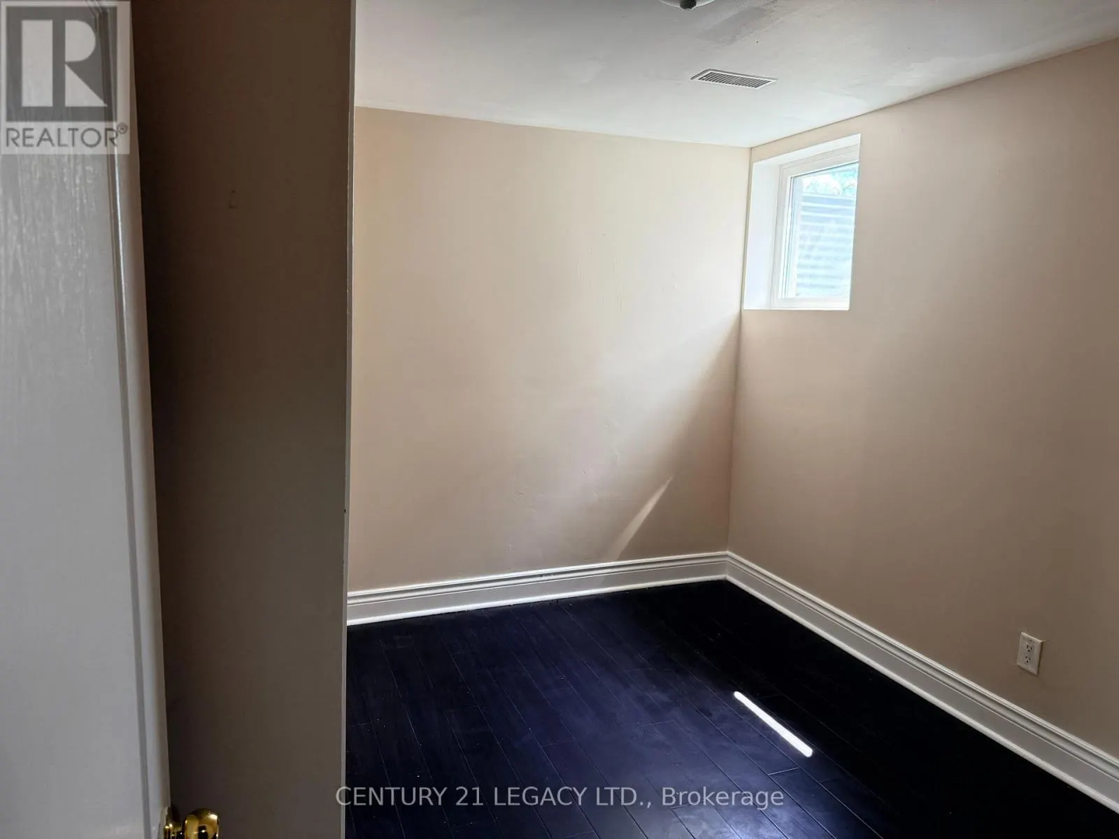 11 TOLTON DRIVE