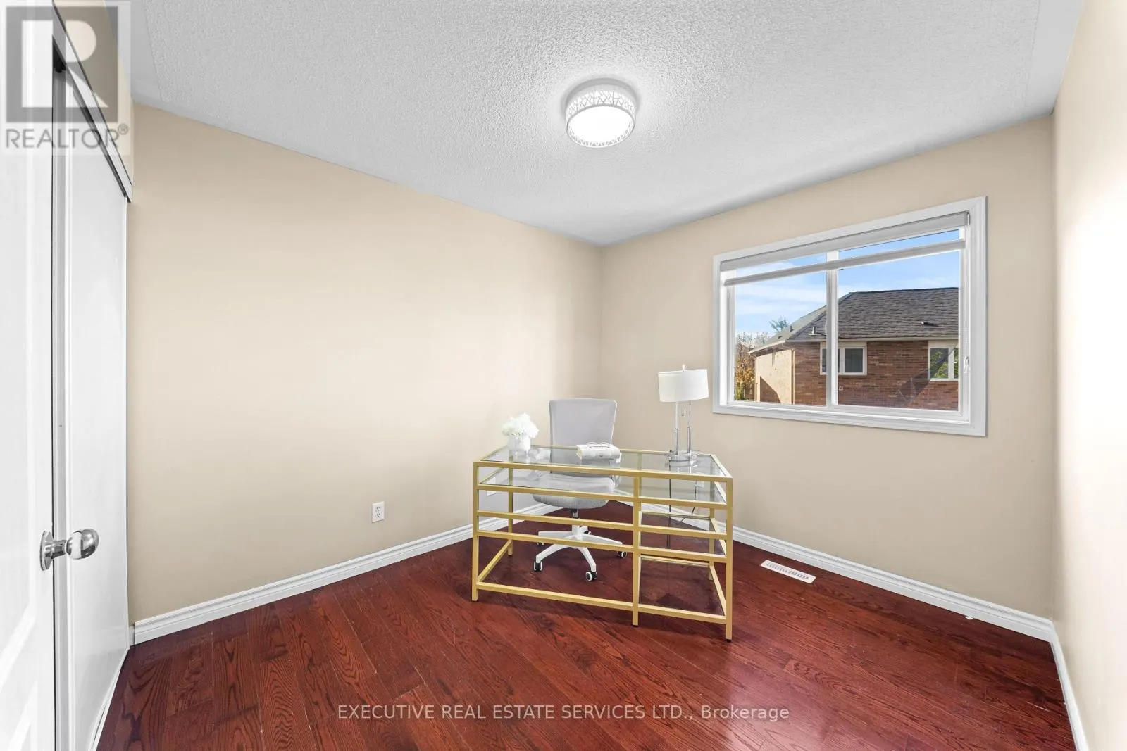 34 WORTHINGTON AVENUE
