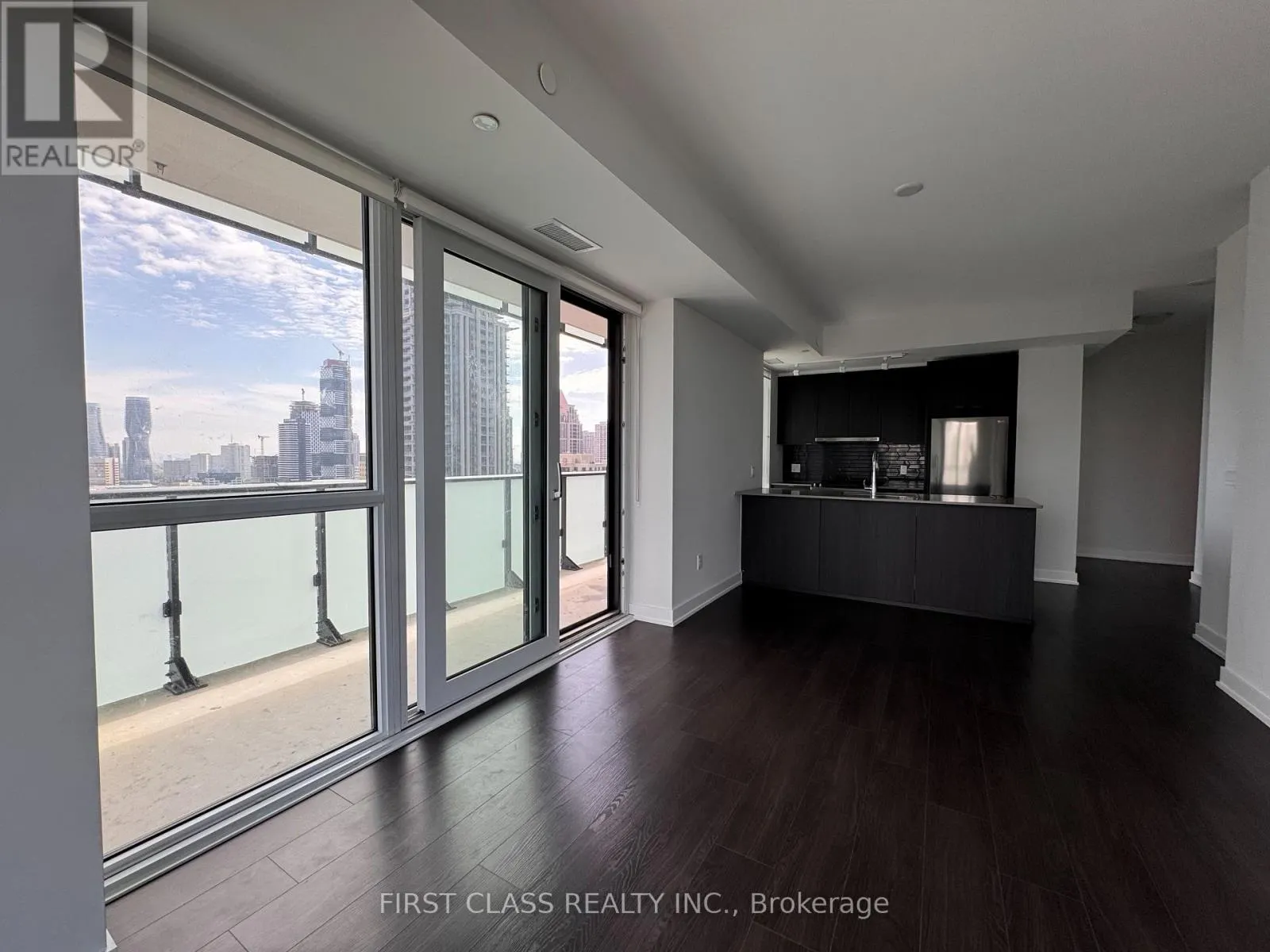 1804 - 4130 PARKSIDE VILLAGE DRIVE