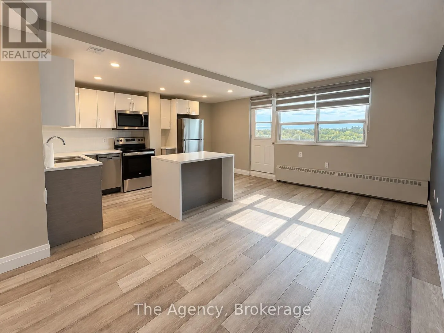 805 - 45 PAISLEY BOULEVARD W #805