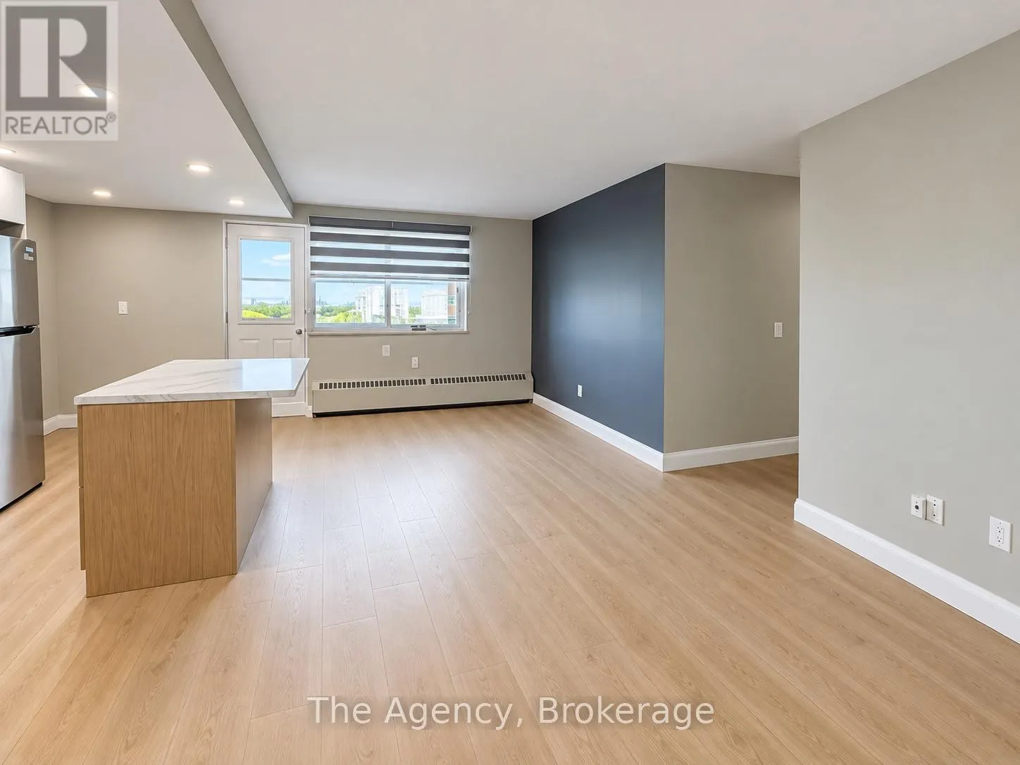 905 - 45 PAISLEY BOULEVARD W #905