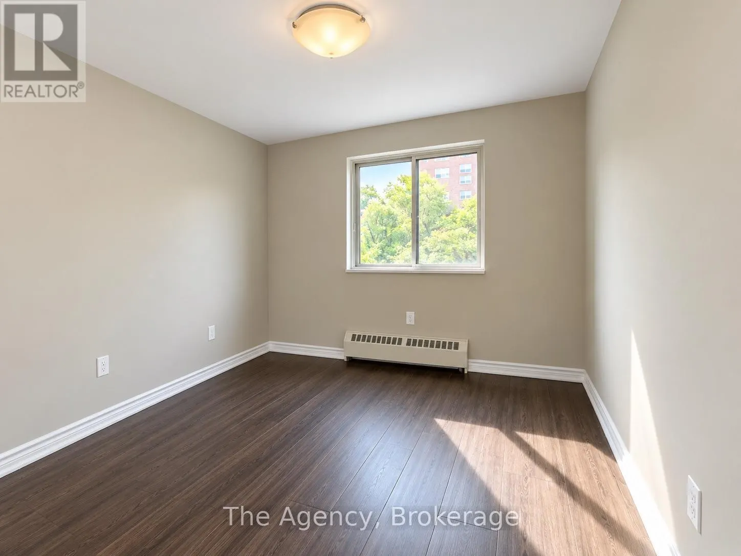 410 - 45 PAISLEY BOULEVARD W #410