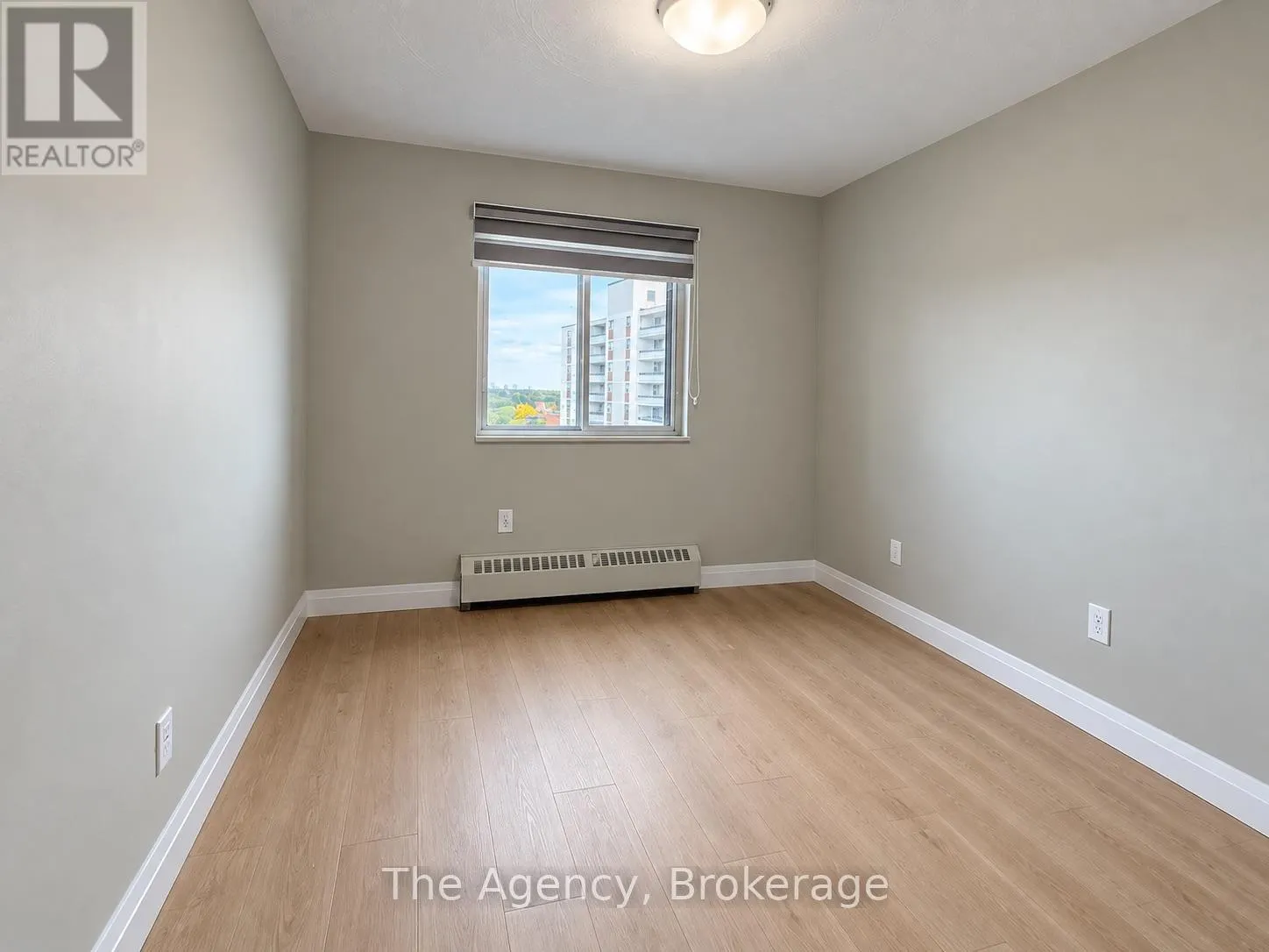 1009 - 45 PAISLEY BOULEVARD W #1009