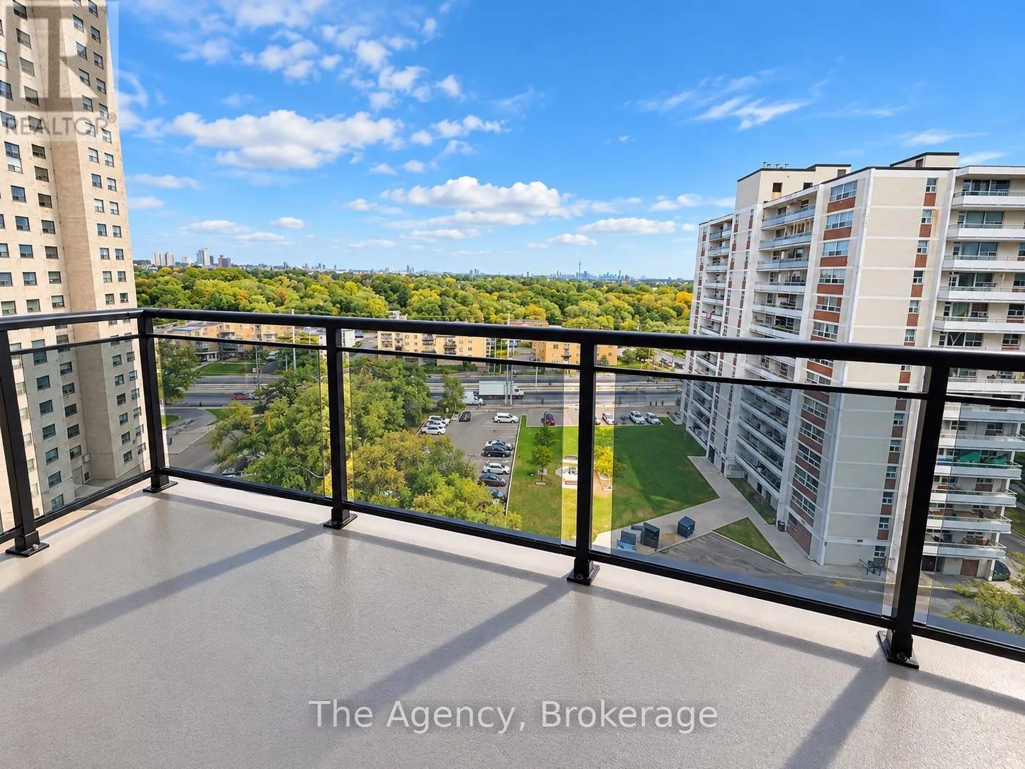 1009 - 45 PAISLEY BOULEVARD W #1009