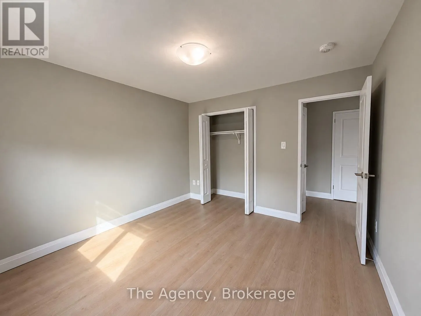504 - 45 PAISLEY BOULEVARD W #504