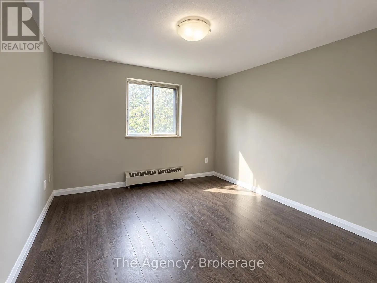 304 - 45 PAISLEY BOULEVARD W #304
