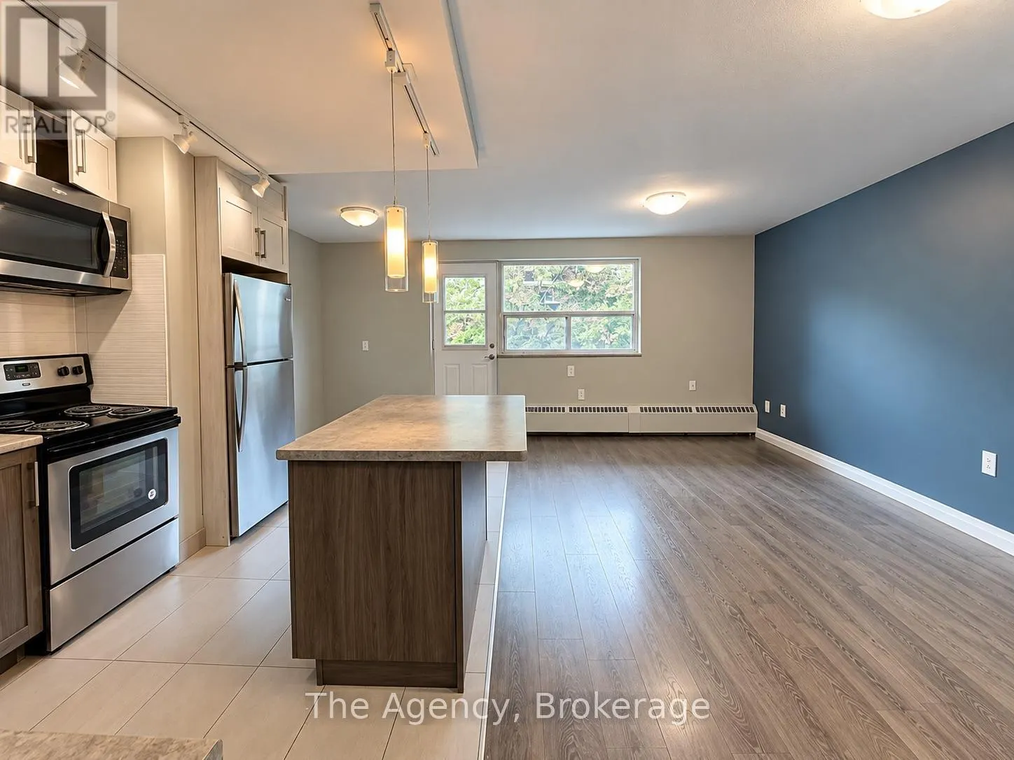 304 - 45 PAISLEY BOULEVARD W #304