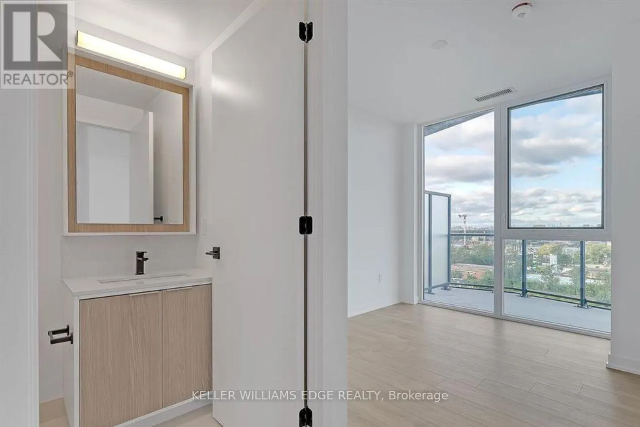 908 - 36 ZORRA STREET