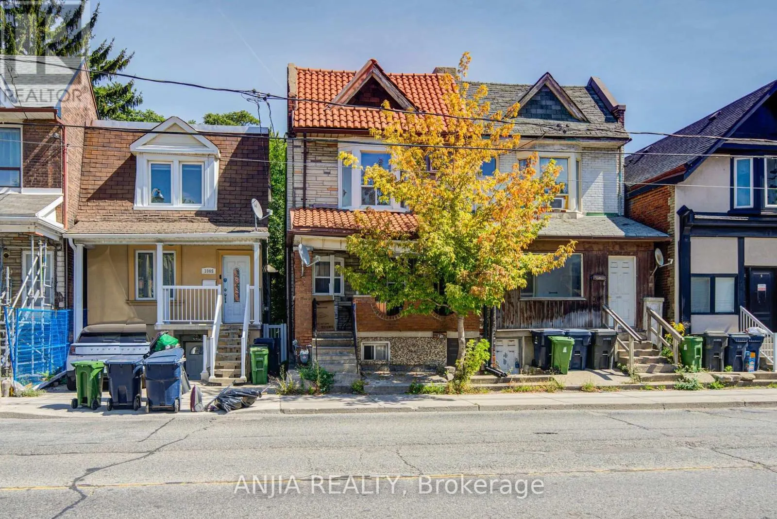 1063 DUFFERIN STREET