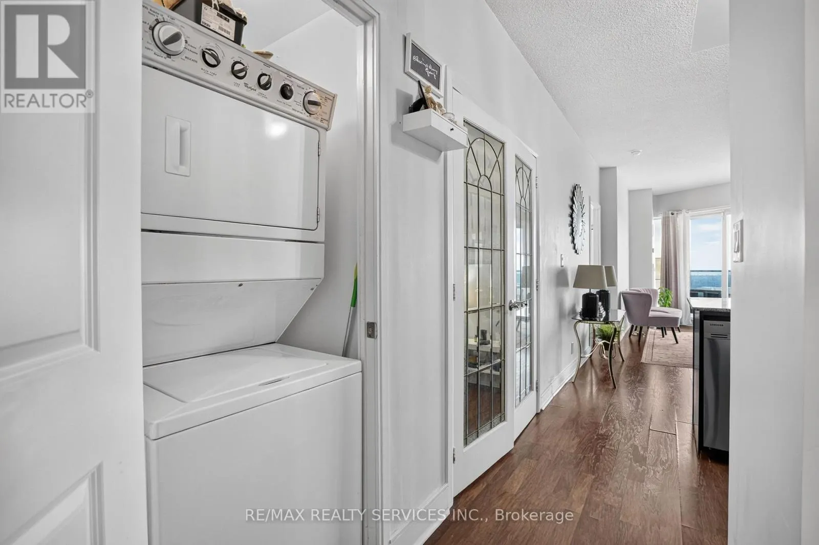 4403 - 60 ABSOLUTE AVENUE
