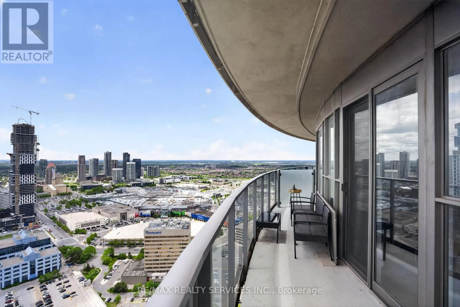4403 - 60 ABSOLUTE AVENUE