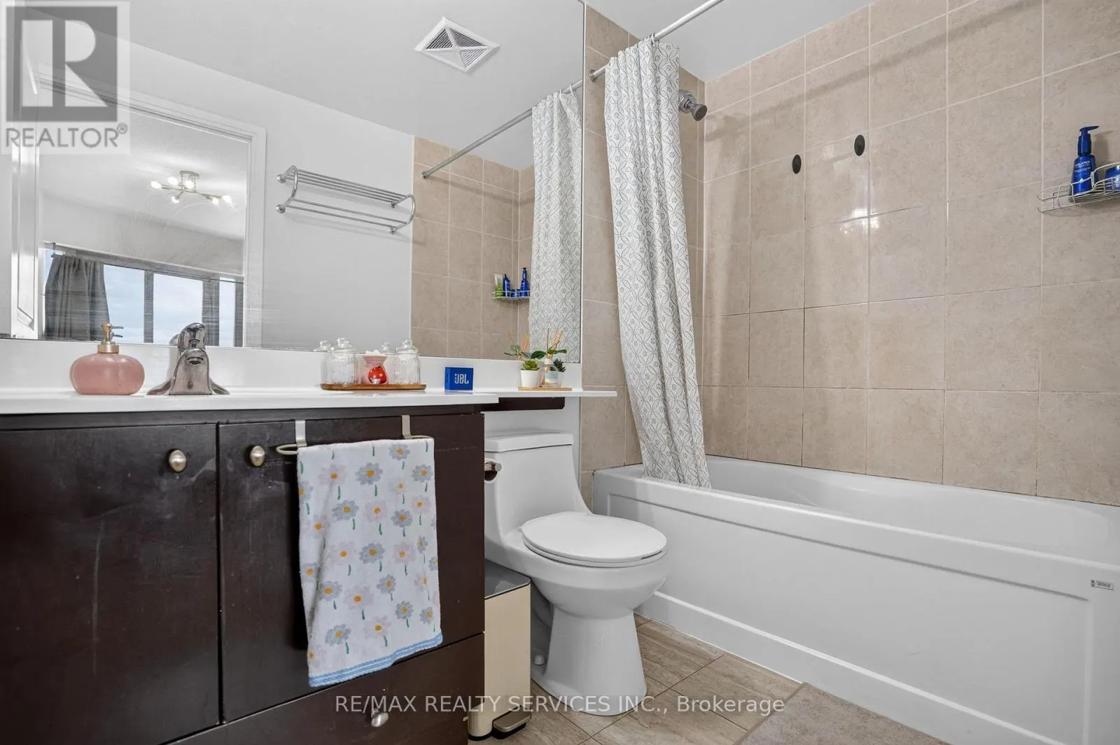 4403 - 60 ABSOLUTE AVENUE
