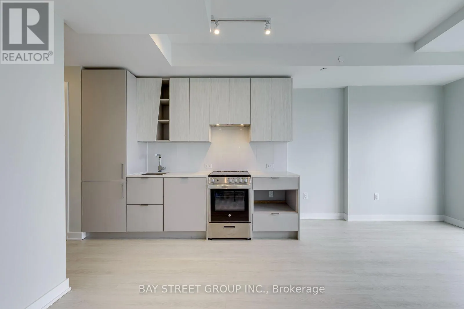 3308 - 3883 QUARTZ ROAD
