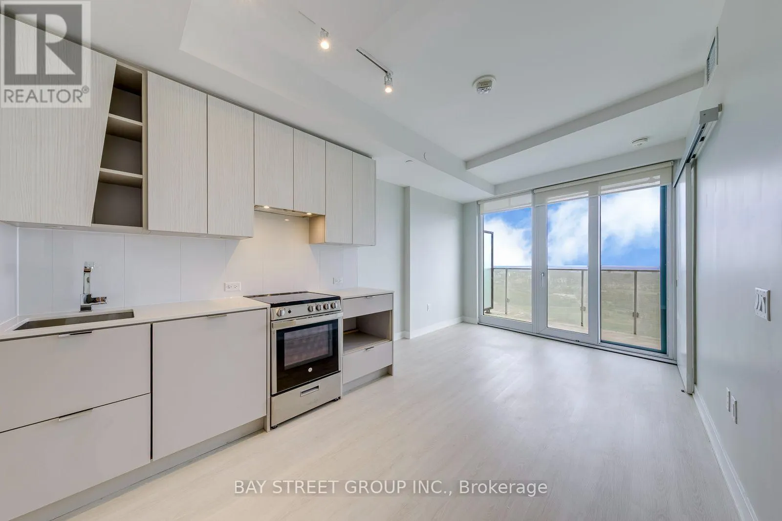 3308 - 3883 QUARTZ ROAD