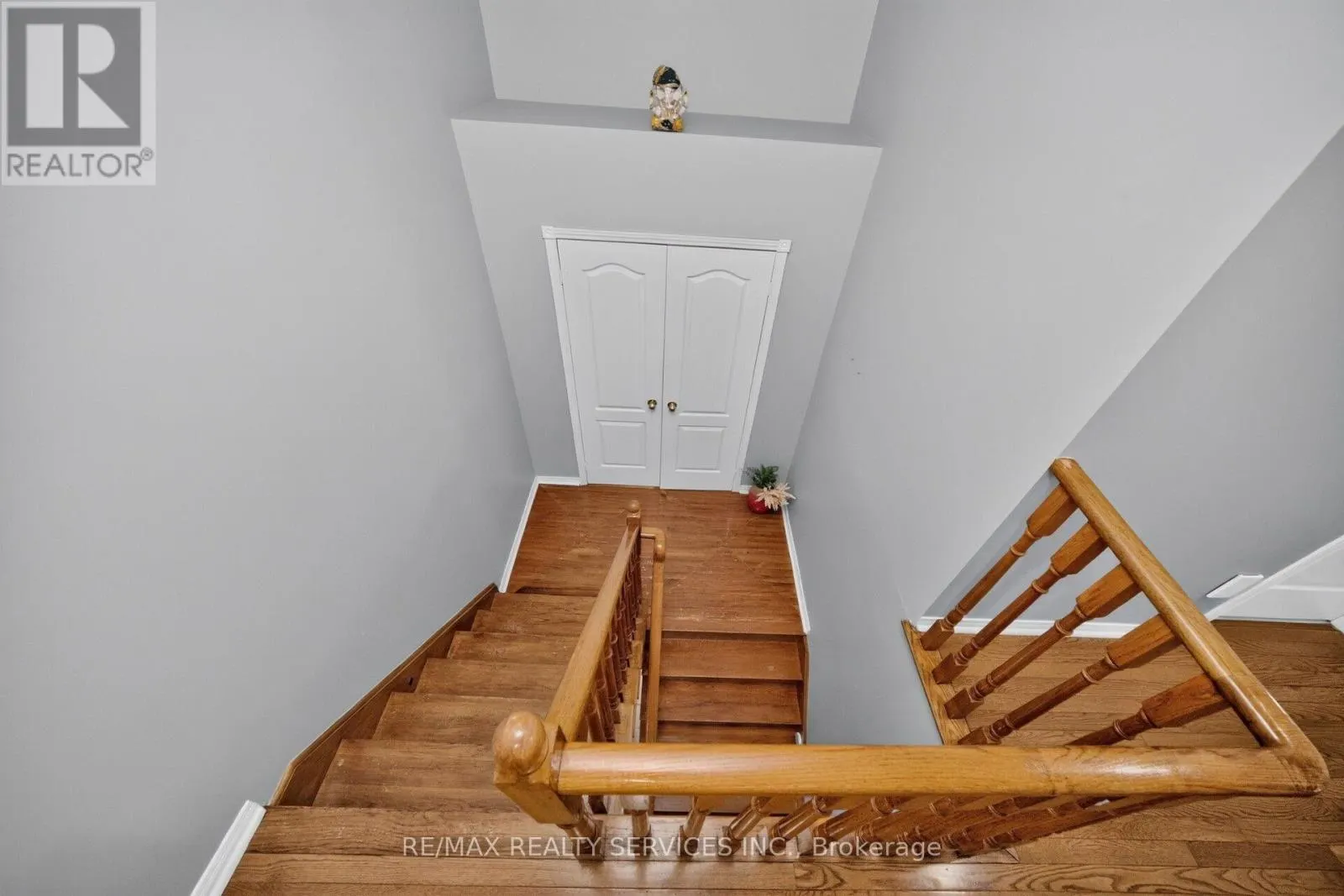 26 PEACHLEAF CRESCENT S