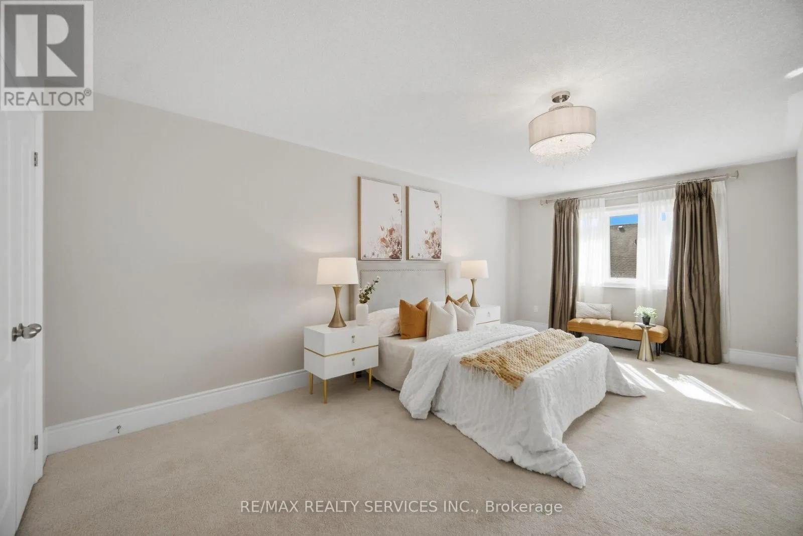 6 ZEPHYR ROAD