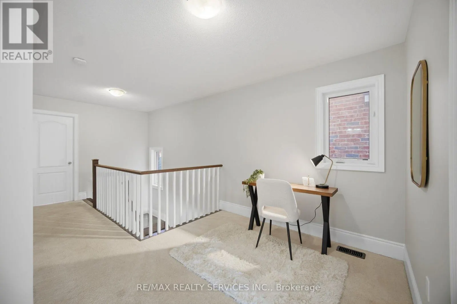 6 ZEPHYR ROAD