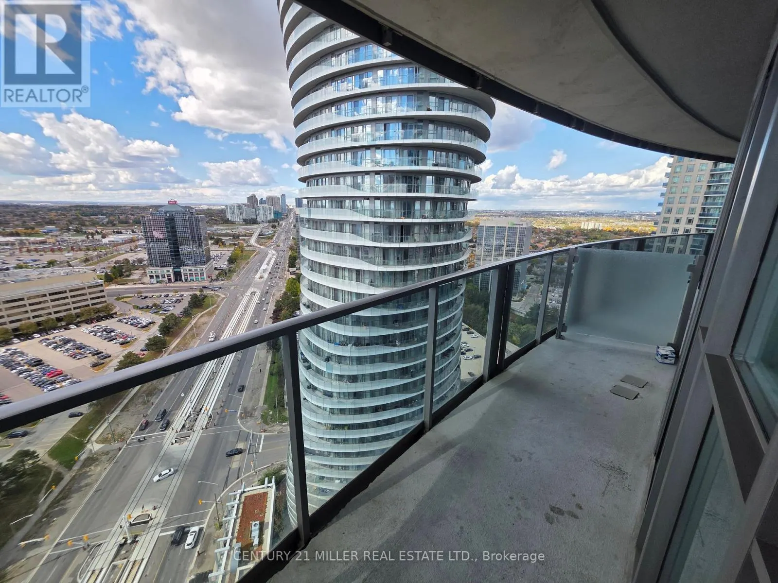 2605 - 60 ABSOLUTE AVENUE