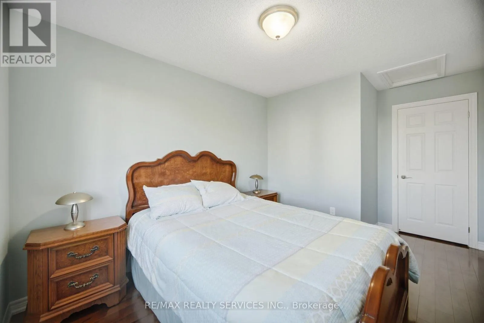 9 ASPENVIEW AVENUE